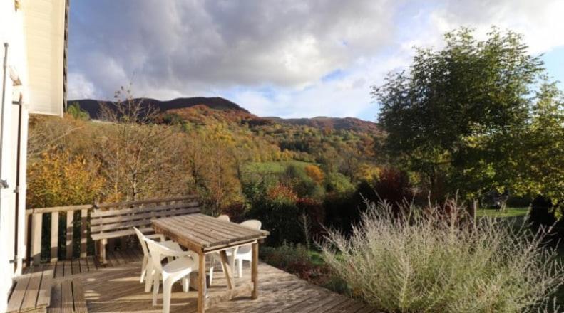 Cantal Gite Au Pied Du Griou Super Lioran Saint-Jacques-des-Blats Dış mekan fotoğraf
